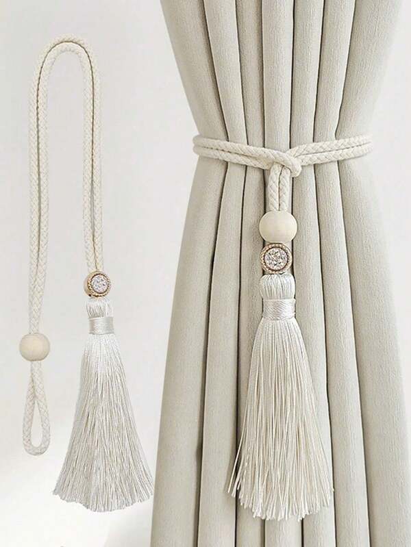 مسارات الستائر والإكسسوارات