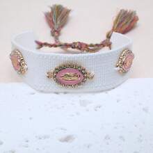 1 件手工圣母玛利亚编织手链，适合家人、朋友、节日礼物、日常佩戴、祝福带