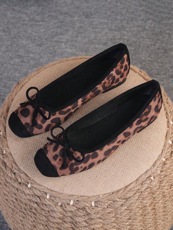 Bailarinas de mujer, fashionables de punta cuadrada tipo slip-on con suela suave, versátiles con lazada tipo bailarina, mocasines planos con estampado de leopardo en negro, tallas 35-43 (Corren grandes - subir de talla)
