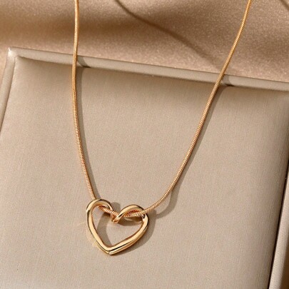 Delicate Hollow Heart Pendant Necklace Women, Minimalist Design Clavicle Chain, Versatile