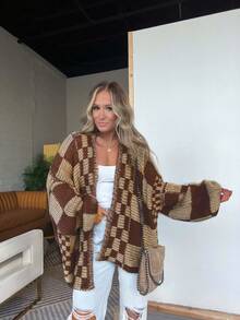 Vivid Style Women's Checkered Knitted Cardigan, Lantern Sleeve Relaxed-Fit Oversized Jacket, Retro Autumn/Winter Sweater