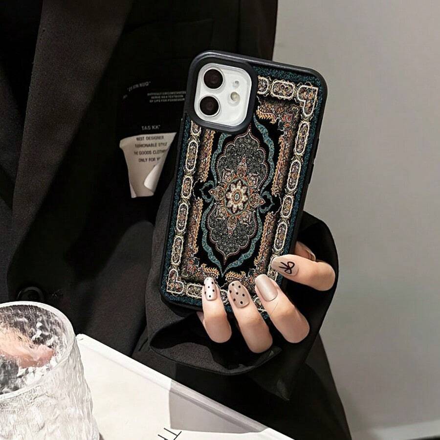 1pc Vintage Green Floral Pattern Full Screen TPU Phone Case Compatible With IPhone//Phones - Black - View 1
