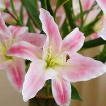 1pc 5-Headed Artificial Lily Flower With Stems, Home Living Room Decor, 4 Flowers 1 Bud, Silk Flower, Wedding Decoration Fake Flower Home Decor Back To School School Supplies