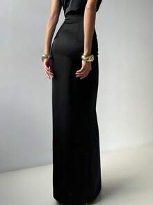 女士秋季纯黑色缎面简约休闲优雅性感纽扣高开衩半身裙，适合日常穿着、约会、通勤、夏季办公等场合。 - 黑色 - 查看 5