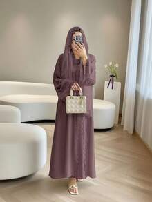 四件套：荷叶边阿巴雅长袍搭配无袖吊带裙、头巾和腰带