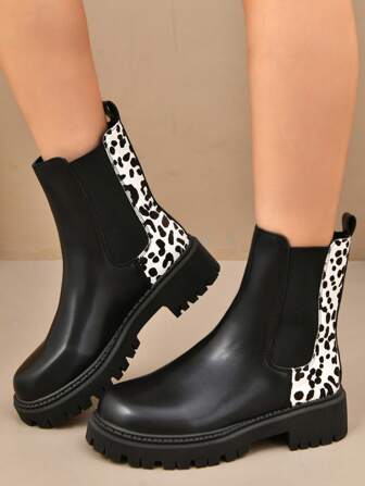 Bottes beiges épaisses pour femmes, bottes de style britannique Chelsea slim noires pour les chevilles pour l'été 2025
