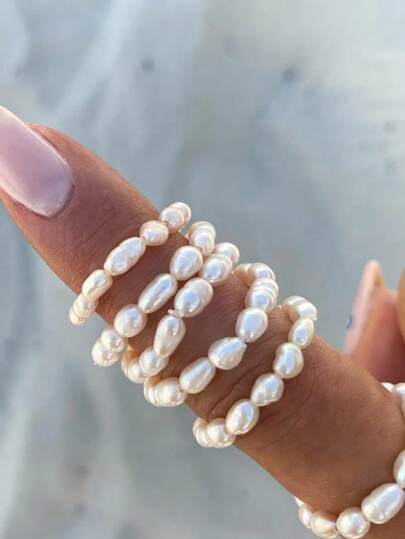 Elegant Freshwater Faux Pearl Ring For Women - Simple, Yet Sophisticated, Perfect For Weddings And Everyday Wear, Wedding Jewelry | Elegant Ring | Natural Faux Pearls(Natural Faux Pearls Vary In Size And Quantity)(Asymmetrical Faux Pearls, With Varying Numbers Of Faux Pearls)(Sold As A Single Unit)