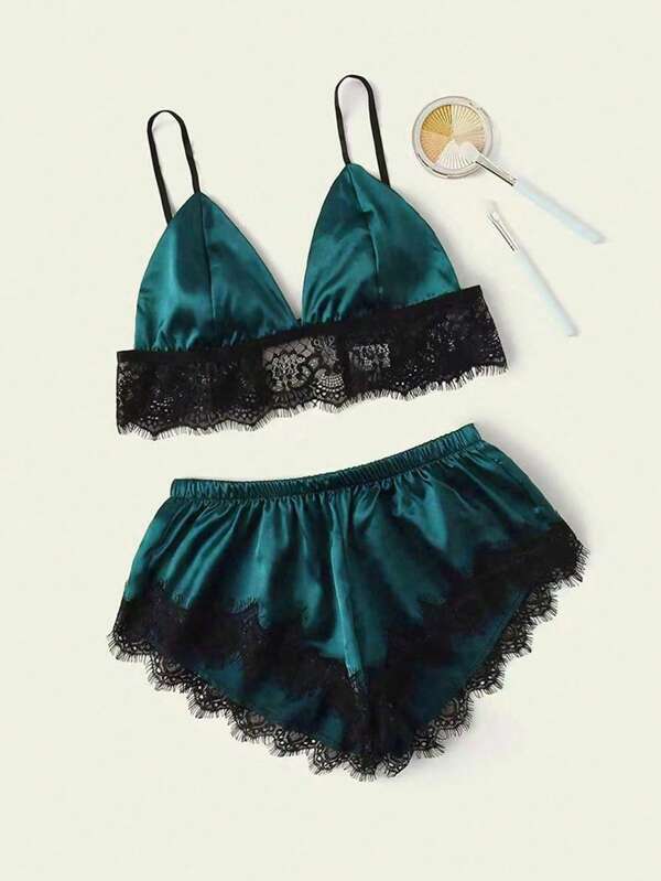 1 set Lingerie pour femme avec garniture en dentelle, comprenant un cache-cœur et un short, sexy et soyeux