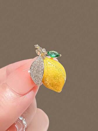 1pc Cute Yellow Lemon Shaped Brooch Pin For Women, Summer Clothes Anti-Slip Buckle & Collar Decoration