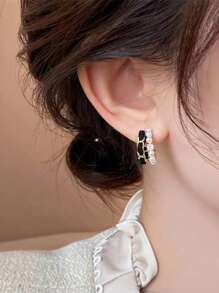1pc Fashion Jewelry Women's Black Velvet Pearl Hoop Earrings For Daily Wear