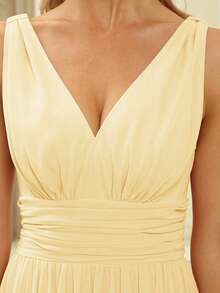 EVERPRETTY Elegant Chiffon V Neck Sleeveless Ruched Maxi Formal Butter Yellow Bridesmaid Dress For Spring Summer Wedding Graduation - Yellow - View 6
