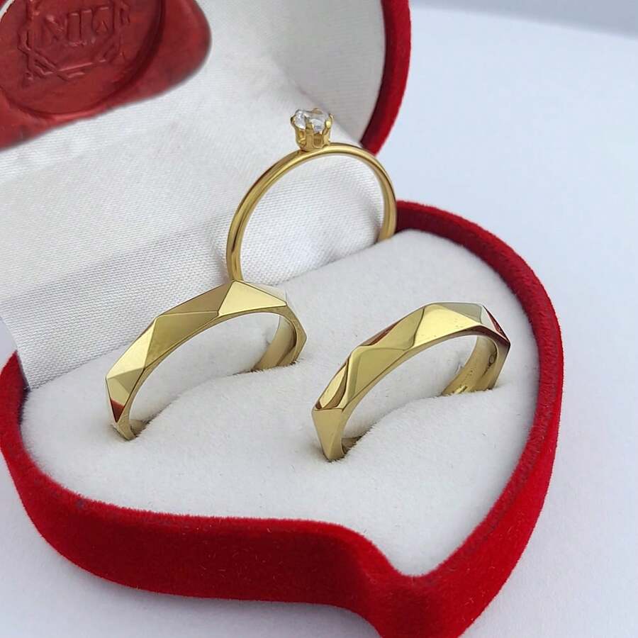 Kit Casamento Aliança Chique Multi Facetas Triangular Sextavada Com Anel e Caixinha Inspiração - Dourado - Visão 1