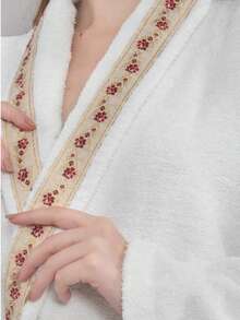 Made In Turkey – Valentis Patterned Embroidered Cotton Bathrobe Set For Women & Men – Gift Boxed – Sizes S/M & L/XL – Soft & Elegant - Red - View 4