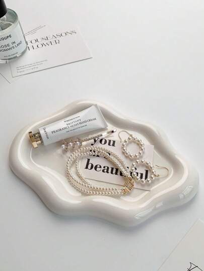 2pcs/1PC 7.68*5.32inch Asymmetrical Cloud-Shaped Ceramic Tray, Nordic Style Jewelry Storage Tray, Decorative Plate For Jewelry Collection, Jewelry Display Tray, Gift For Woman, Home Decor Home Decor Bedroom Decor