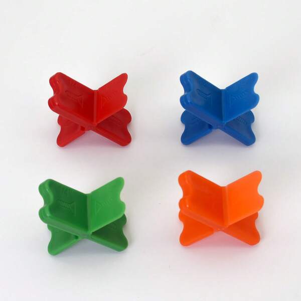 4 piezas Herramienta espaciadora para terraza, Posavasos creativos nuevos para la instalación de suelos de terraza, 4 opciones de grosor para las tiras separadoras de la brecha del suelo de la terraza, 4 colores disponibles