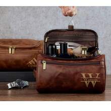 Nécessaire de couro personalizada para homem, acessório de couro para homem, presente para padrinhos, presente de aniversário, Dia dos Namorados, presente de Natal para homem, multifuncional, elegante, de alta qualidade, colorida, moderna, personalizada, única, presente ideal para ele, presente ideal para ela, namorado, pai, namorada, mãe, família, amigos, sala de chá, casa, jardim, escritório, para aniversários, Dia dos Namorados, Dia das Mães, aniversários, Dia dos Pais, formatura, casamentos, inauguração de casa, romance delicado, casa e decoração, decore sua casa, lembrancinhas, reutilizável, adorável, de alta qualidade