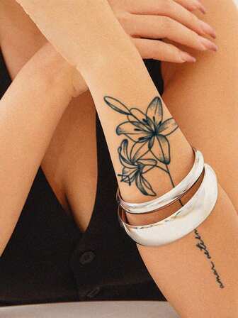 1 pieza Tatuaje temporal con flor y cita en inglés con pequeño diseño de rosa, impermeable y fácil de usar, apto para hombres y mujeres en brazos, cintura y pies, acabado mate natural, tatuaje falso impermeable y duradero, esencial para parejas, amigos, fiestas, regalos, viajes y festivales de música