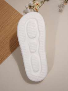 Cute Cartoon Flower Thick Sole Anti-Slip Soft Bottom Slippers, Suitable For Bathroom, Shower, Beach - Beige - View 8