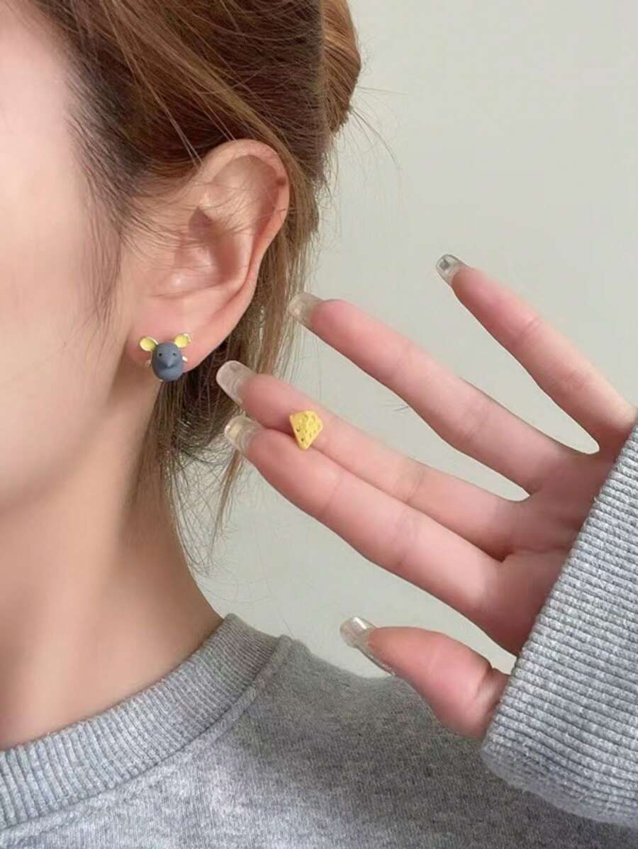 1 Pair Asymmetric Yellow Mouse Cheese Themed Funny Cartoon Stud Earrings, Gift