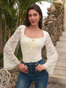 PARTHEA Blusa elegante da donna con maniche lunghe in pizzo, scollo a barca, dettaglio con laccetti, tessuto strutturato, regolare, ad alta elasticità