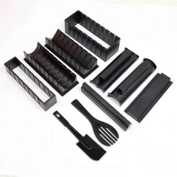 Juego de 10 piezas YumiPLUS para hacer sushi - Set premium de moldes de plástico para hacer sushi y bolas de arroz, herramientas DIY para principiantes en casa, incluye esparcidor y palillos, perfecto para hacer sushi y bolas de arroz caseros, fabricante de rollos de sushi (color y estilo aleatorios)