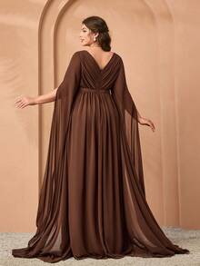 MgiacyV Elegant Folded Skirt With Flowing Sleeves Of Silk With A Large Hem In Green Dress - Coffee Brown - View 2