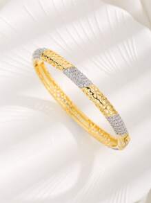 1 pieza Brazalete de cobre chapado en oro de 18K con zirconia, diseño hueco, de moda y elegante, adecuado para uso diario de mujeres, excelente regalo para días festivos