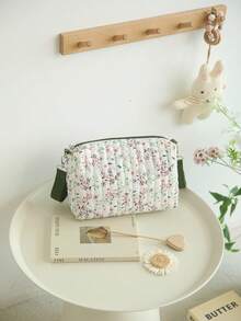 花卉化妆包，带两个婴儿车肩带的旅行化妆包，女士大容量洗漱包，轻便旅行收纳包，旅行必需品度假暑假返校学校用品包，女士旅行包，旅行用品化妆包