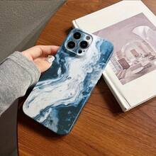 Funda para teléfono (1 unidad) con un diseño retro inspirado en el cine. Ofrece protección completa para la cámara gracias a su borde elevado. Compatible con los modelos 16/15/14/13/12/11 Plus/Pro/Versiones Pro - Colores mixtos 1 - Ver 4