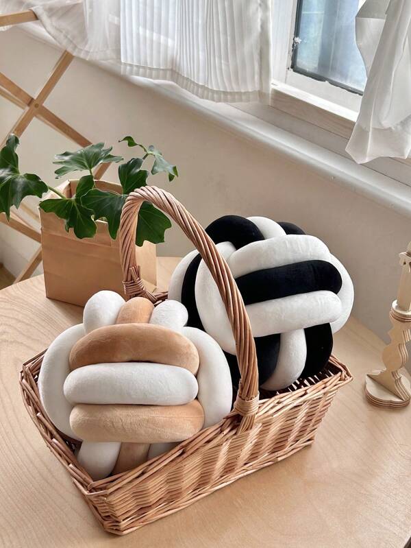 1pc Soft Knotted Ball Pillow, Teenage Toy, Sofa Back Cushion, Headboard Photography Prop