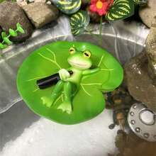 1pc Super Cute Frog On For Lotus Leaf Resin Statue With Beer Bottle - Vibrant Green Outdoor Garden Decor, Suitable For Ponds, Swimming Pool, Flower Pot - Perfect For All Seasons Easter, Halloween, Christmas, And New Year Celebrations, Frog Garden Ornament