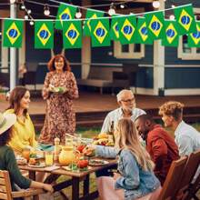 32.8 Pies Bandera de Brasil Banderín con 30 Banderas, 20 Piezas Bandera Pequeña de Brasil de Mano para Eventos Deportivos, Festivales Patrióticos, Día de la Independencia, Fiesta de Fútbol, Decoración Interior y Exterior de Bares