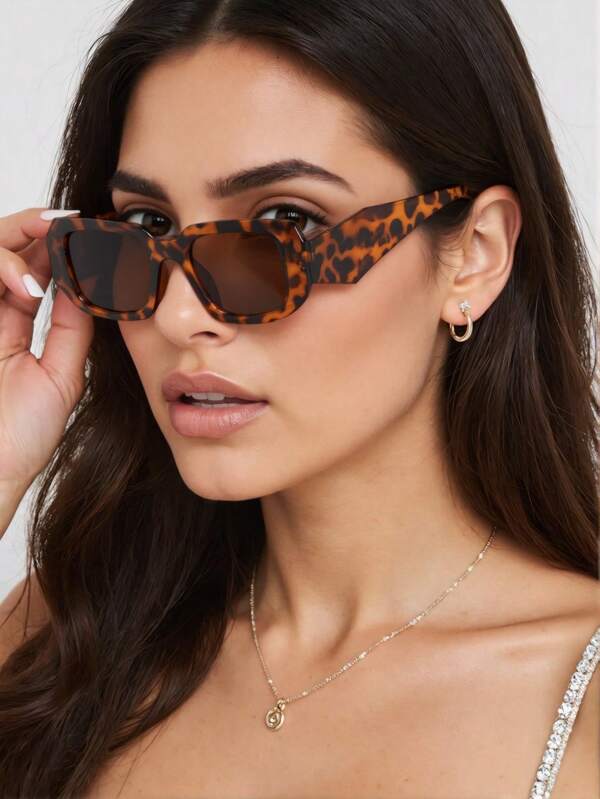 1pc Women's Retro Geometric Wide Frame Casual Personalized Versatile Fashion Glasses, Suitable For Daily Outings, Travel, Street Photography, Summer Beach Vacation Preppy Style For Back To School Wayfarer Shape Leopard Tortoise Shell Printing