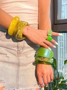 1pc Vintage Versatile Tie Dye Resin Bangle, Glitter Geometric Design, Gradient Fit For Banquet & Party, All Season Wear, Green
