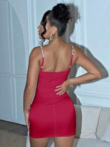 Joyfunear Vestido mini ajustado de un solo color con tirantes finos para mujer - Rosa Roja - Ver 4