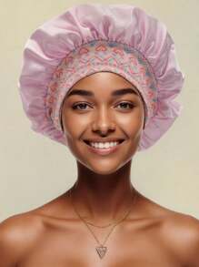 Un ampio cappello da notte con fascia elastica stampata, adatto per capelli ricci o lisci, per le signore
