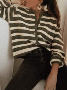 Jesienny nowy modny uniwersalny kardigan w paski zapinany na guziki - Wielokolorowe - Zobacz 4