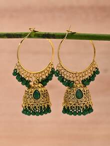 一对复古串珠流苏耳环，传统风格，适合女性日常佩戴、宴会、婚礼、派对等场合，也可作为珠宝礼物。