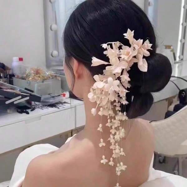 1pc Lily Flower Tassle Hair Clip, Elegant Design Side Clamp, Sweet Romantic Mori Style, Suitable For Bride Wedding Hair Accessories