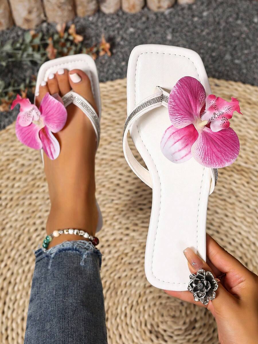 2025 欧盟加大码新款夏季女式水钻仿花设计平底人字凉鞋