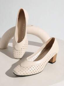 Women High-End White Leather 5.5cm Chunky Heel Hollow-Out Sexy Party Shoes, Suitable For Wedding, Daily Commute, Casual Hollow Slip-On High Heels, Solid Color Polka Dot Quilted, Casual Party Western Wedding Boho Basic Wedding Retro Fashion PU Leather Cut-Out Hole Beach Festival Wedding Party Office Home Gym Outdoor