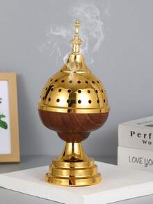 阿拉伯风格的镂空香炉，设计巧妙地将传统工艺与现代审美相结合，采用流行的摩卡色、金色、银色、黑色等多色组合，满足不同风格的装饰需求。