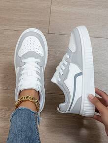 女士时尚休闲系带运动鞋低帮透气拼色运动鞋轻便舒适滑板鞋