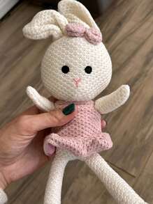 Poupée en peluche de couple de lapin et d'ours tricotés, matériau doux et confortable. Cadeau d'anniversaire créatif pour petite amie, petit ami, amis. Décoration de maison pour le lit, le canapé, le salon
