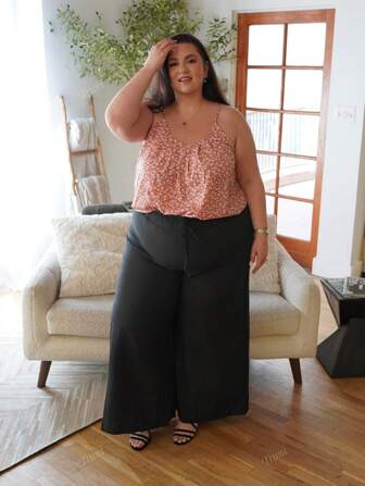 Truni Camiseta de tirantes rosa con estampado floral irregular para mujer de tallas grandes