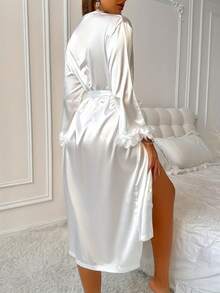 1pc Elegant Ladies Romantic Lace Trim V-Neck Robe, Soft Comfortable Loose Fit Ladies Long Bathrobe, Bridal Party Robe, Suitable For Everyday Home Wear, All Seasons, Fall, Winter - White - View 5