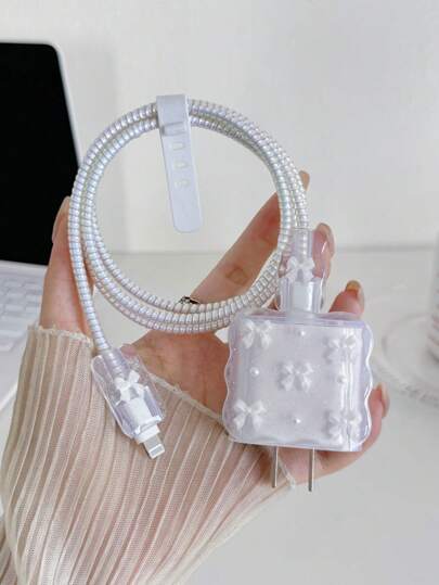 5件套白色蝴蝶结珍珠设计充电配件套装（20W/18W），包含充电线保护套、充电器头保护套、兼容充电器、纳米线缆保护套、充电器配件、手机配件