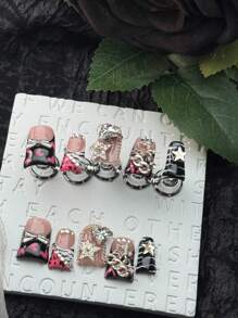 10 Unhas Feitas à Mão, Estilo Curto de Bico de Pato Estilo Europeu e Americano Y2K, Incrustação de Diamante Francês, Textura Pintada à Mão com Linha de Amor, com Elementos de Estrela, Amor, Laço, Adequado para Festas, Danças, Uso Diário, Homens e Mulheres, com um Pedaço de Gel e uma Lixa, É um Bom Presente
