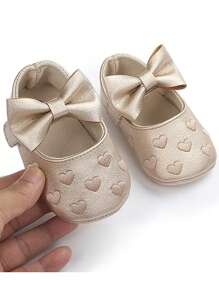 婴儿刺绣心形图案学步鞋，0-1岁