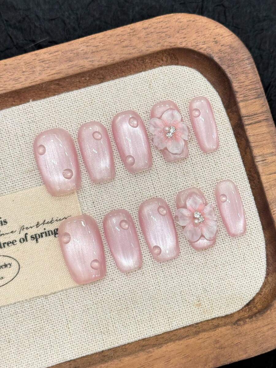 10 件方形指甲按压式指甲中号、极简主义腮红玻璃珠冰闪亮猫眼、手绘花卉 3D 雕刻花朵、浮雕水晶露珠、空灵光泽优质通用美甲片、前卫优雅奢华手工夏季指甲、婚礼美学、DIY 假指甲艺术适合女士和女孩、日常约会可重复使用、作为礼物美甲用品 - 1 个指甲锉和 1 个凝胶